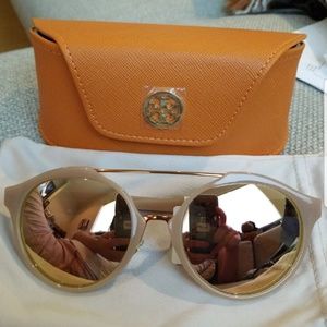 Nwt Tory Burch sunglasses